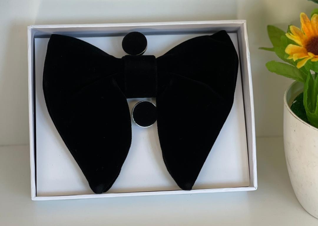 Black Butterfly Bow Tie, Pocket square and Cufflinks